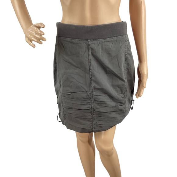 XCVI Dresses & Skirts - XCVI Wearables Tammy Stretch Poplin Ruched Skirt Gray Size Small
